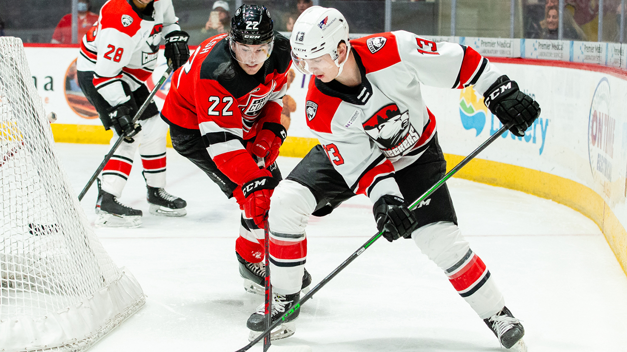 Checkers Fall To First-Place Comets 5-2 - Charlotte Checkers Hockey